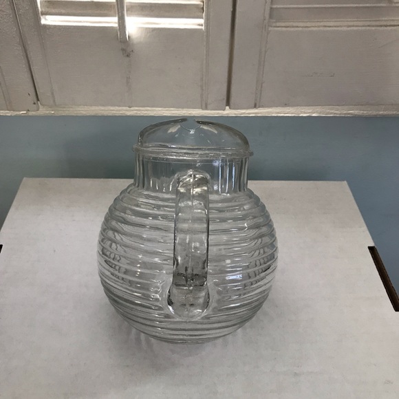 Vintage Clear Glass Round CottageCore Juice Pitcher With Ice Lip 6 Inches Tall - Picture 5 of 7